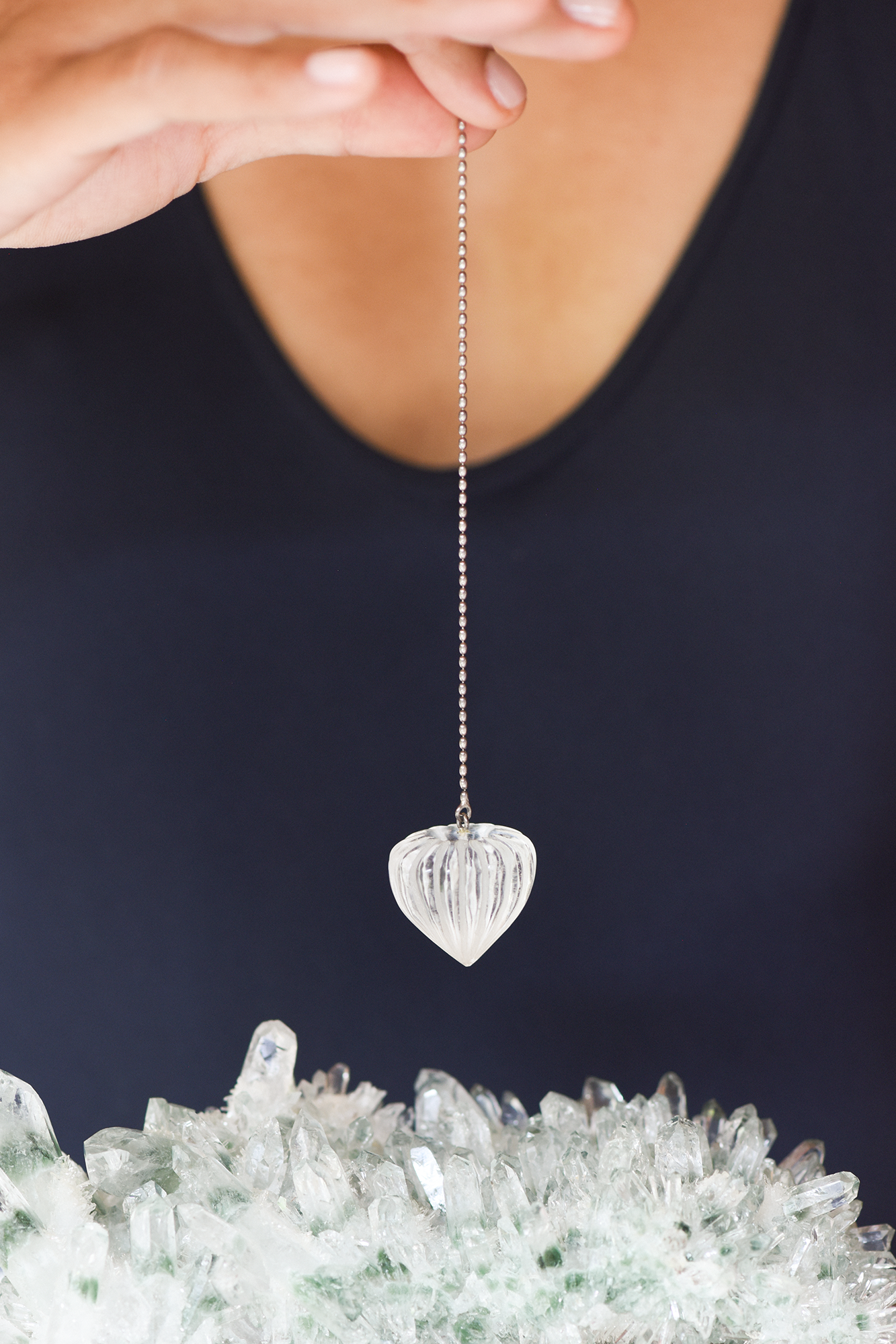 Clear Flower Crystal Pendulum - Anna Michielan Jewelry